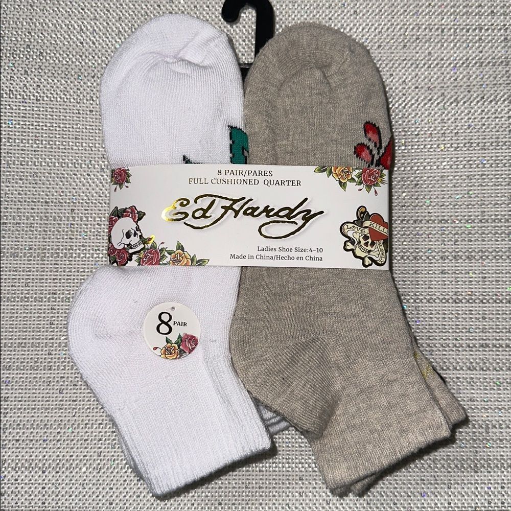 Ed Hardy White Black Tan Super Soft Tattoo Art Cushioned Quarter Socks 8 pack